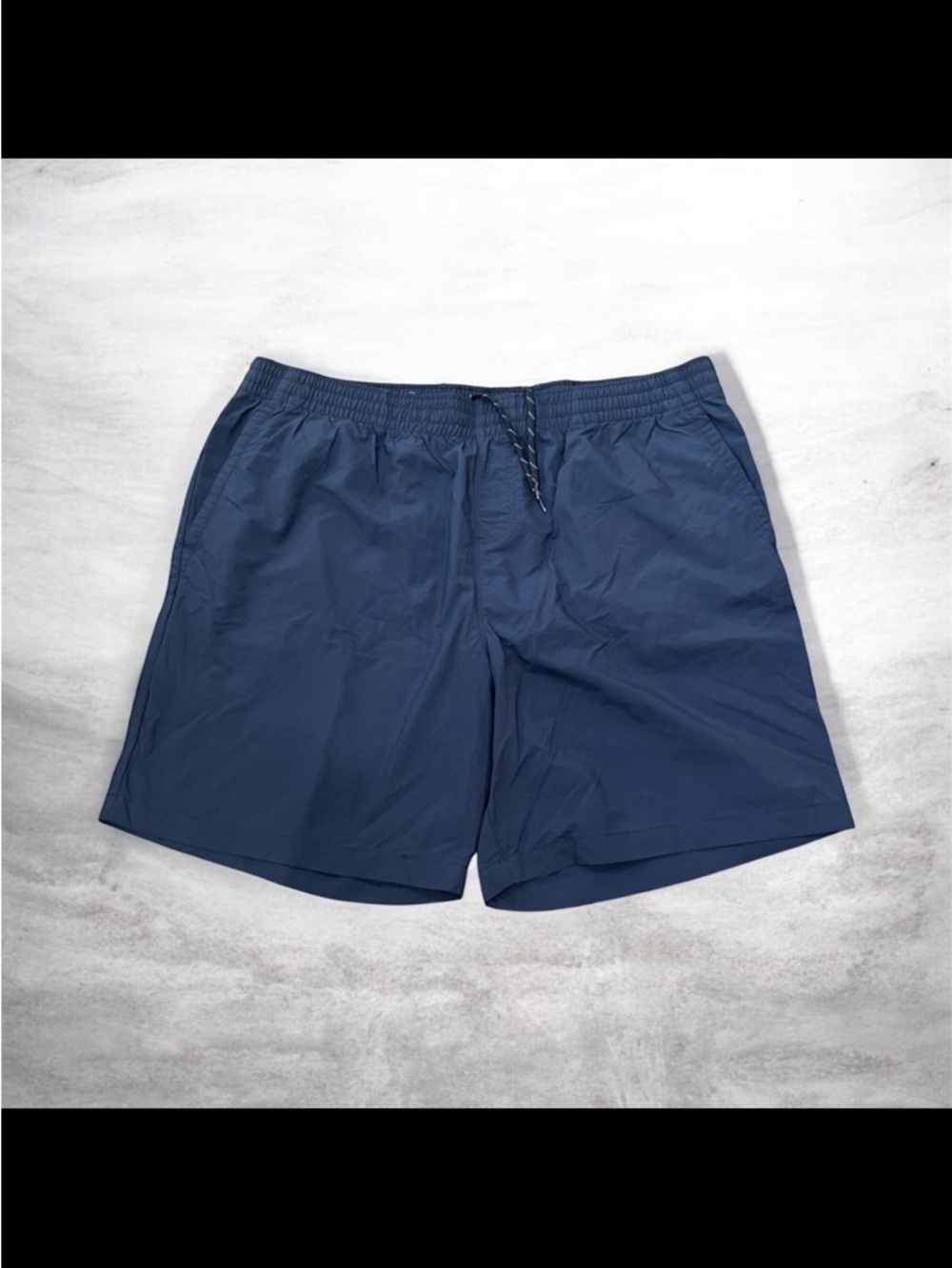 Columbia Men’s XXL Mesh-Lined Performance 8” Shorts - Navy Blue